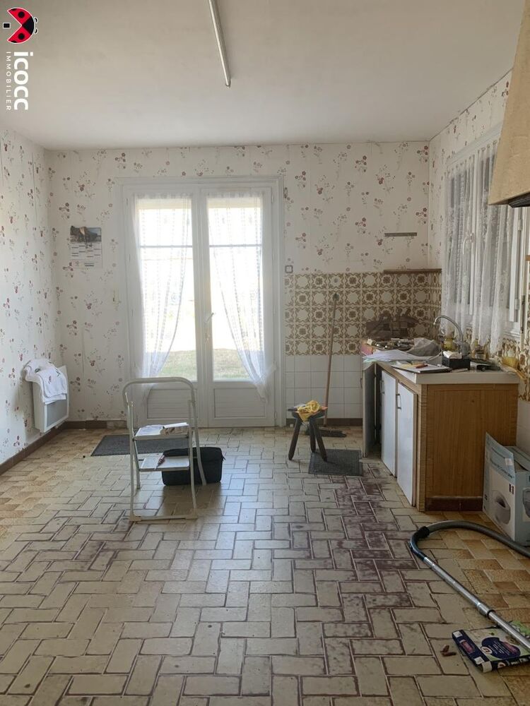 Maison 9 pièces 159 m² · à Saint-Michel-en-l'Herm · 159 m² · 137 385 €